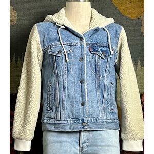 Anthropologie Levi’s Sherpa Denim Jacket XS
